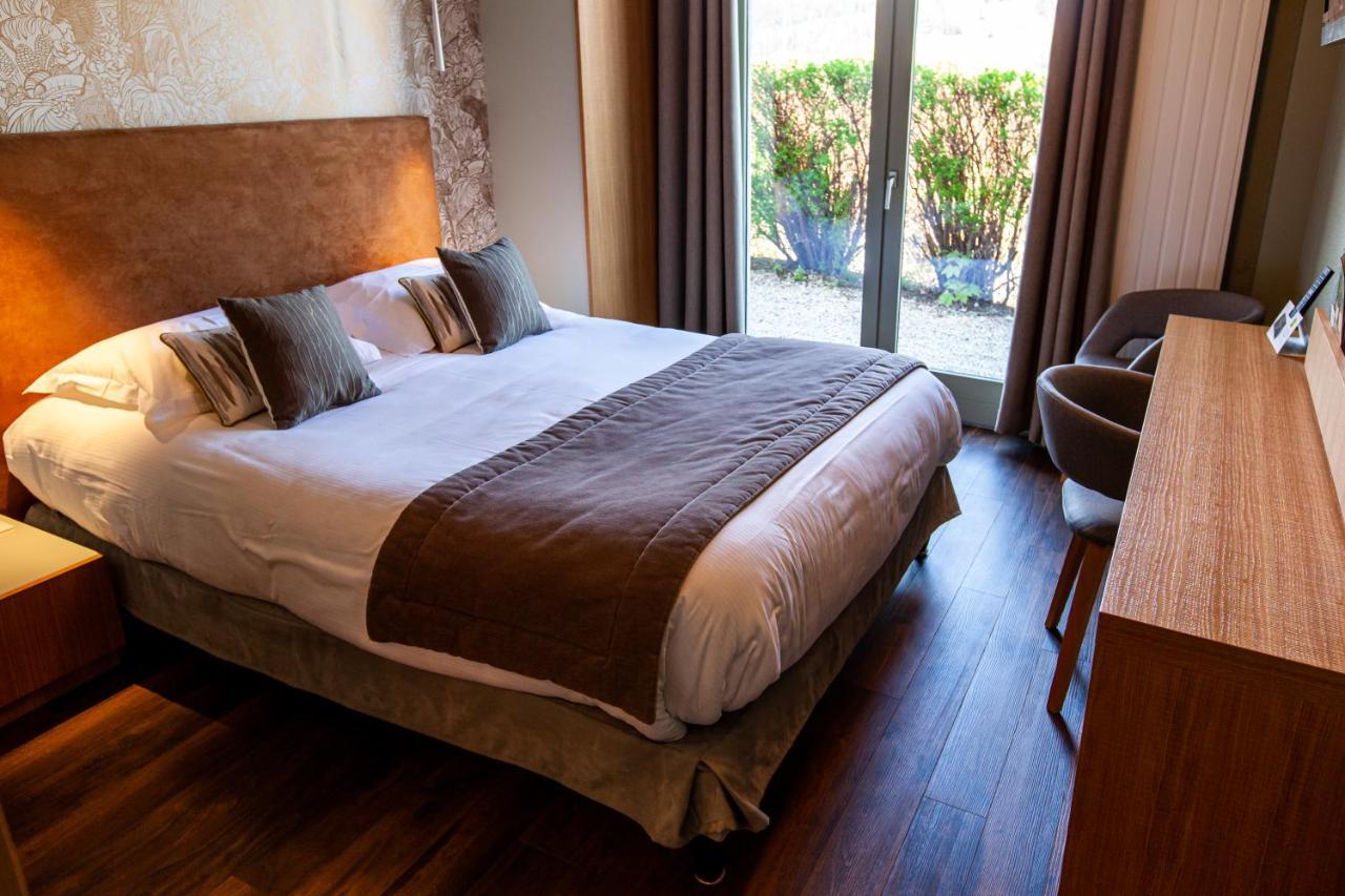 Logis Hotel Restaurant La Tour Dunières Εξωτερικό φωτογραφία